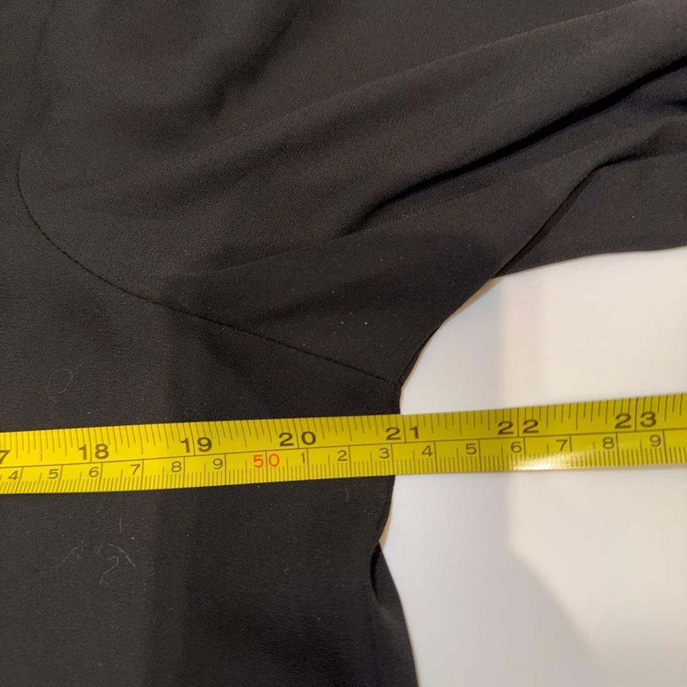 Apt. 9 Essentials Black Button Down Blouse Size M Long Sleeve Roll Tab Shirt Top - Picture 8 of 10